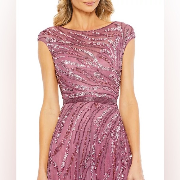 Mac Duggal • Cap Sleeve Boat Neck Gown - Picture 5 of 16